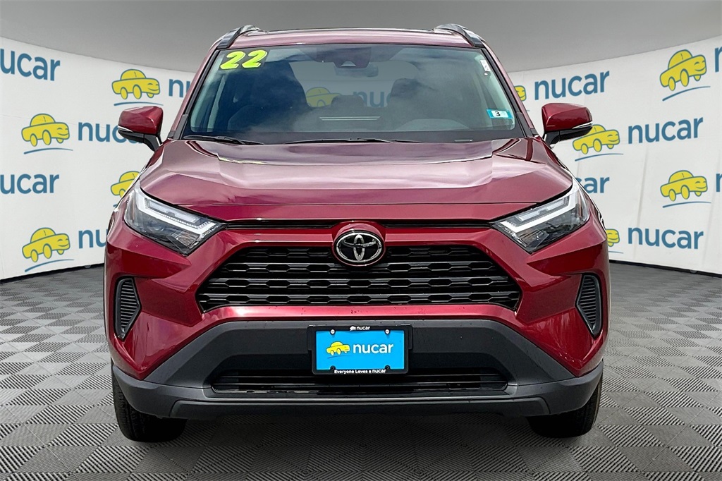 2022 Toyota RAV4 XLE - Photo 2