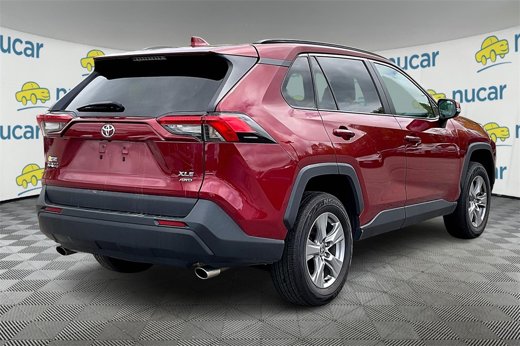 2022 Toyota RAV4 XLE - Photo 6