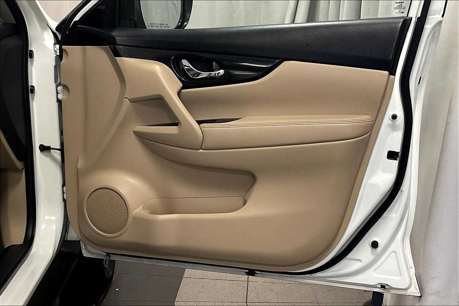 2018 Nissan Rogue SL - Photo 12