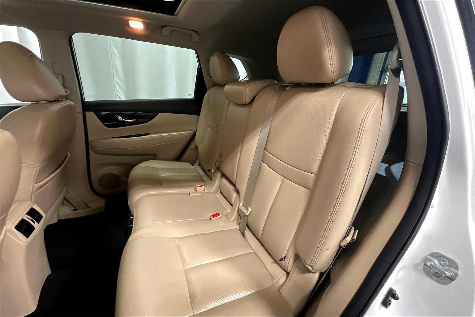 2018 Nissan Rogue SL - Photo 15