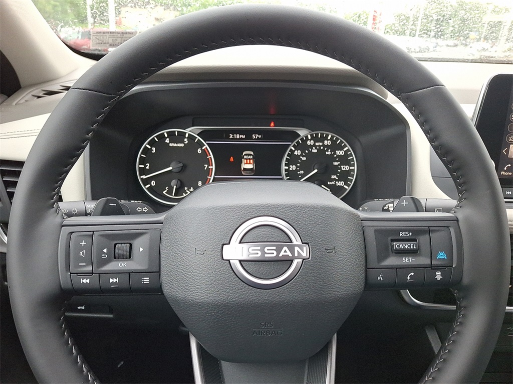 2025 Nissan Rogue SV - Photo 14