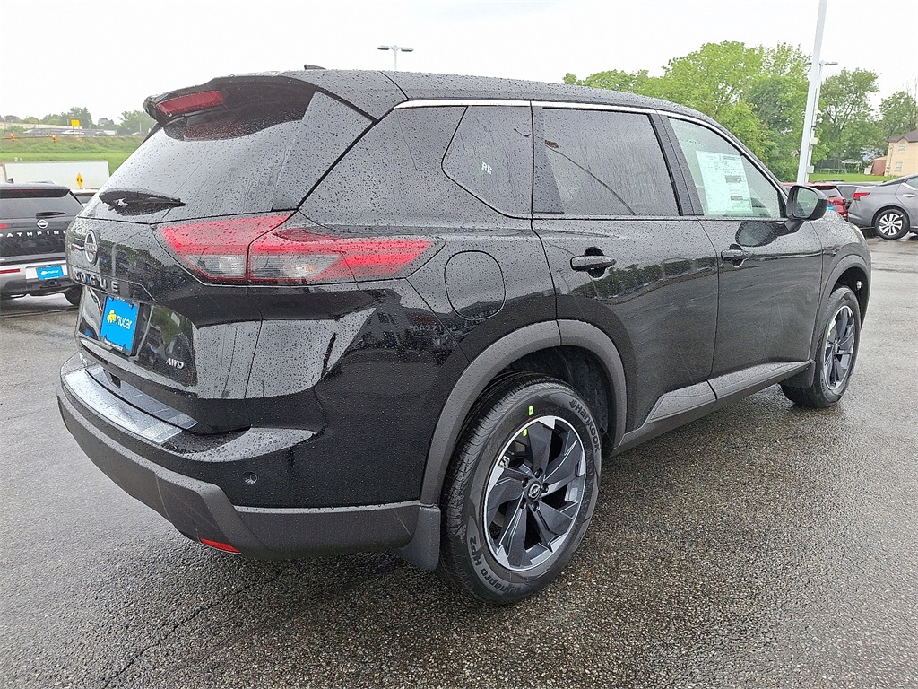 2025 Nissan Rogue SV - Photo 4