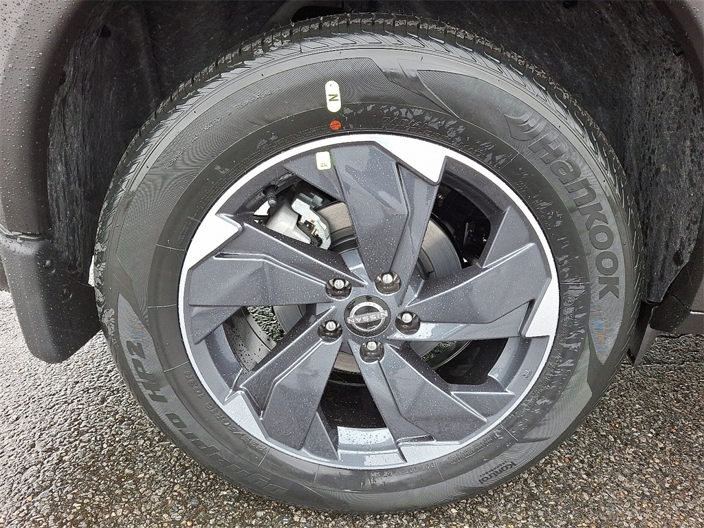 2025 Nissan Rogue SV - Photo 5