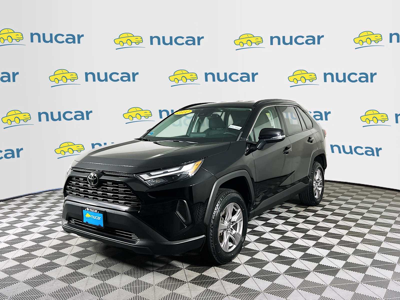 2022 Toyota RAV4 XLE - Photo 3