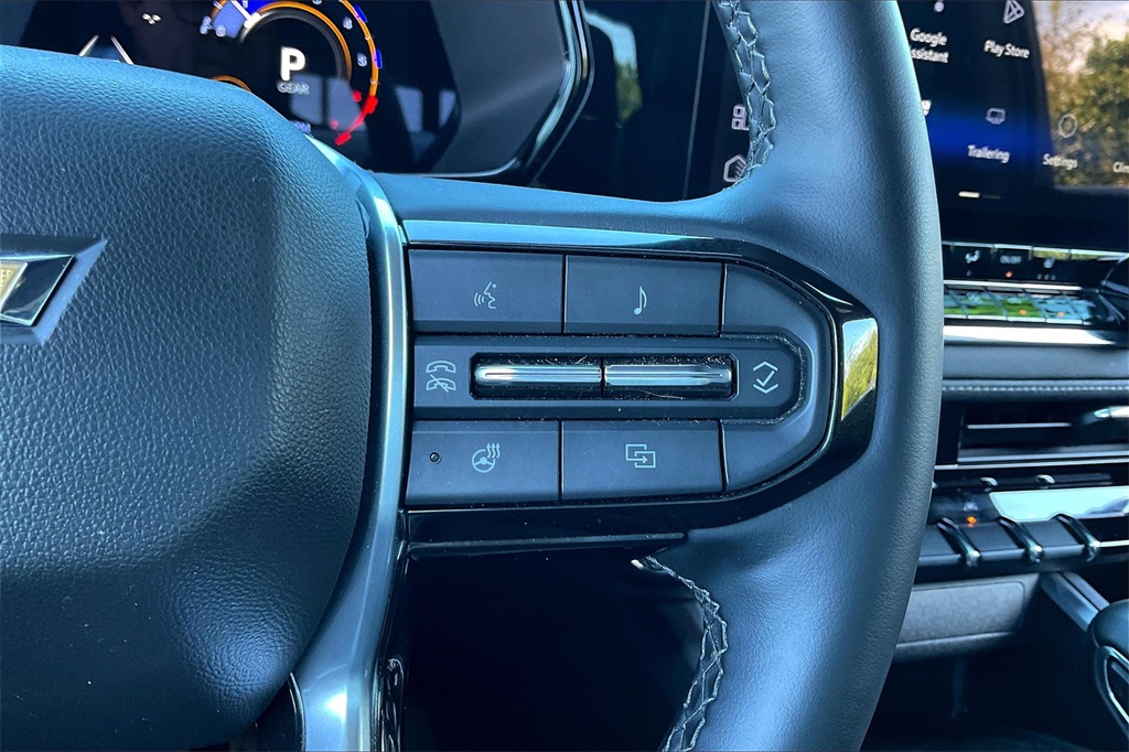 2024 Chevrolet Colorado LT - Photo 22