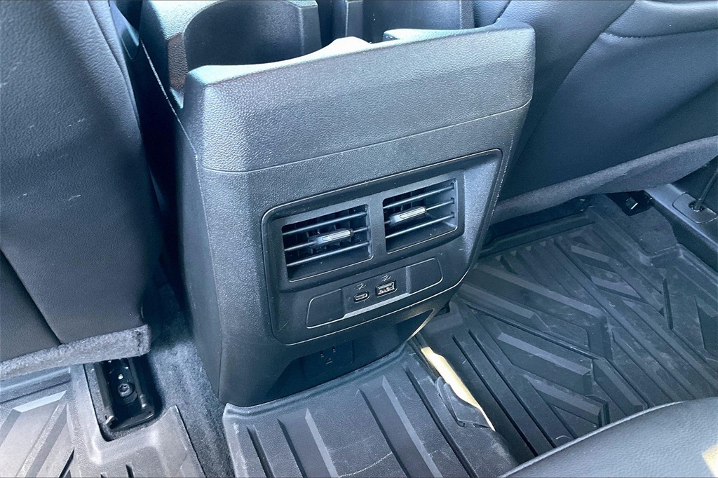 2024 Chevrolet Colorado LT - Photo 26