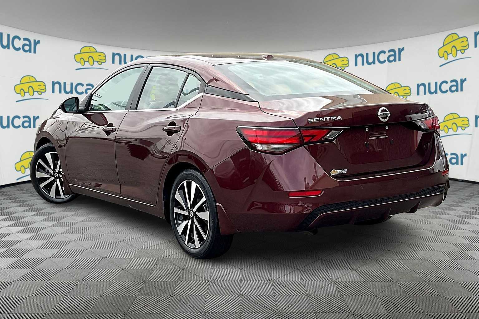 2022 Nissan Sentra SV - Photo 4