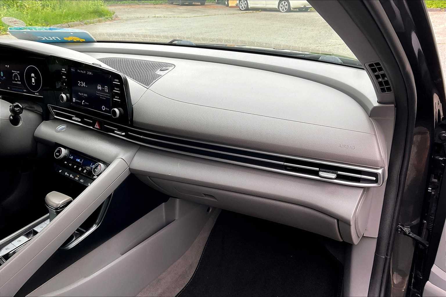 2021 Hyundai Elantra SEL - Photo 13