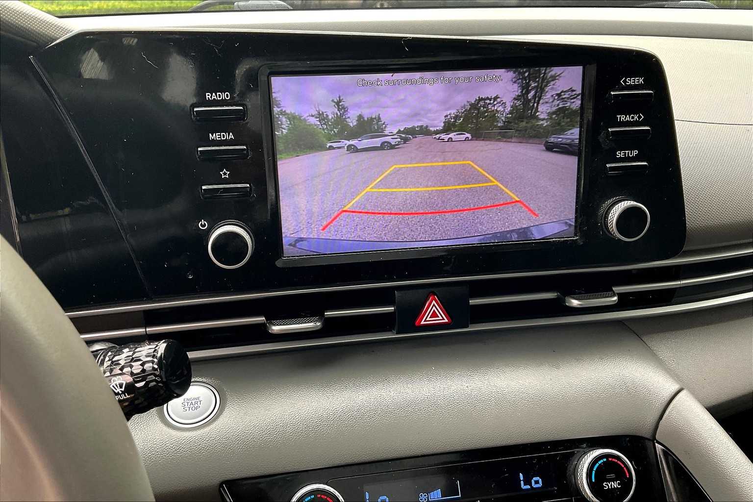2021 Hyundai Elantra SEL - Photo 19