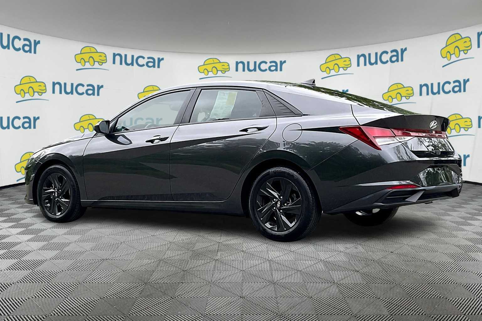 2021 Hyundai Elantra SEL - Photo 4