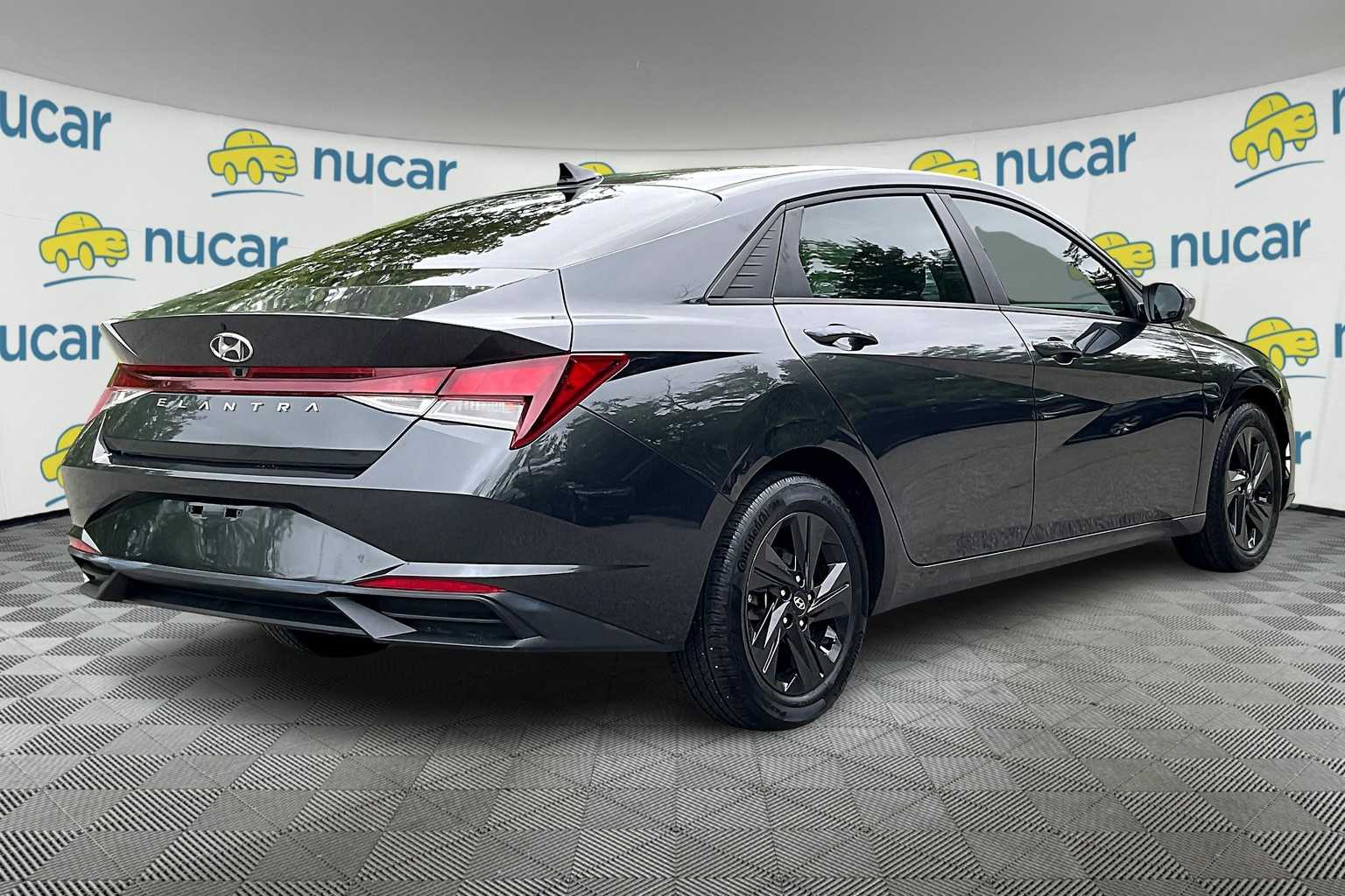 2021 Hyundai Elantra SEL - Photo 6