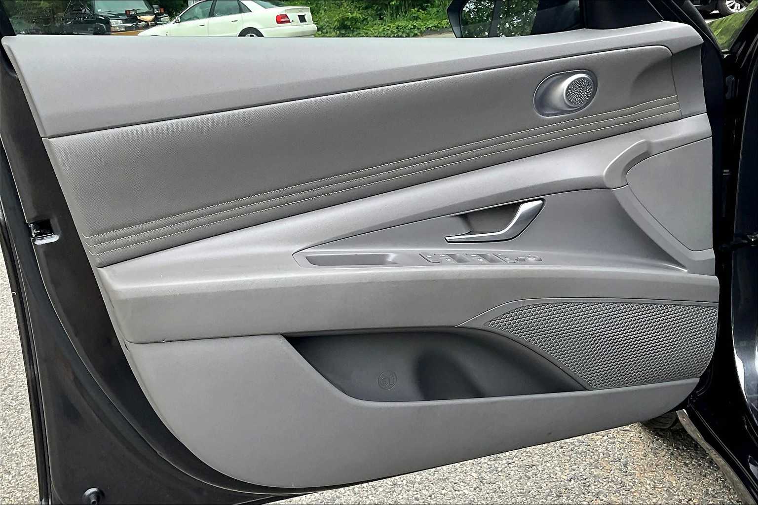 2021 Hyundai Elantra SEL - Photo 9