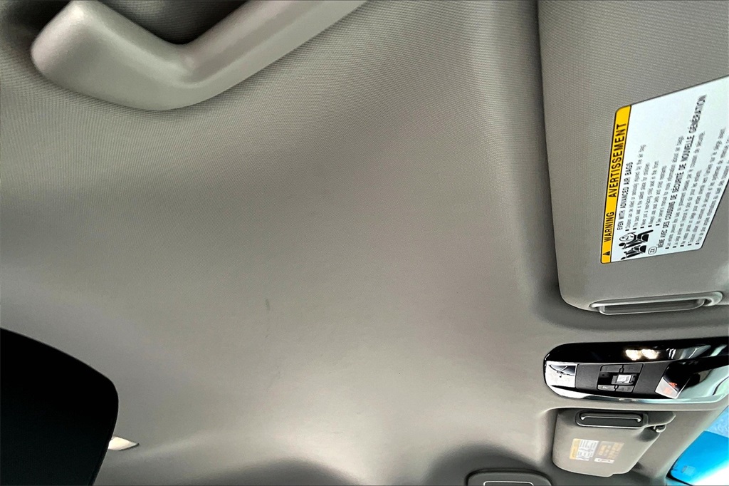 2021 Toyota Venza LE - Photo 22