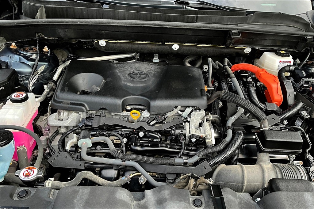 2021 Toyota Venza LE - Photo 34