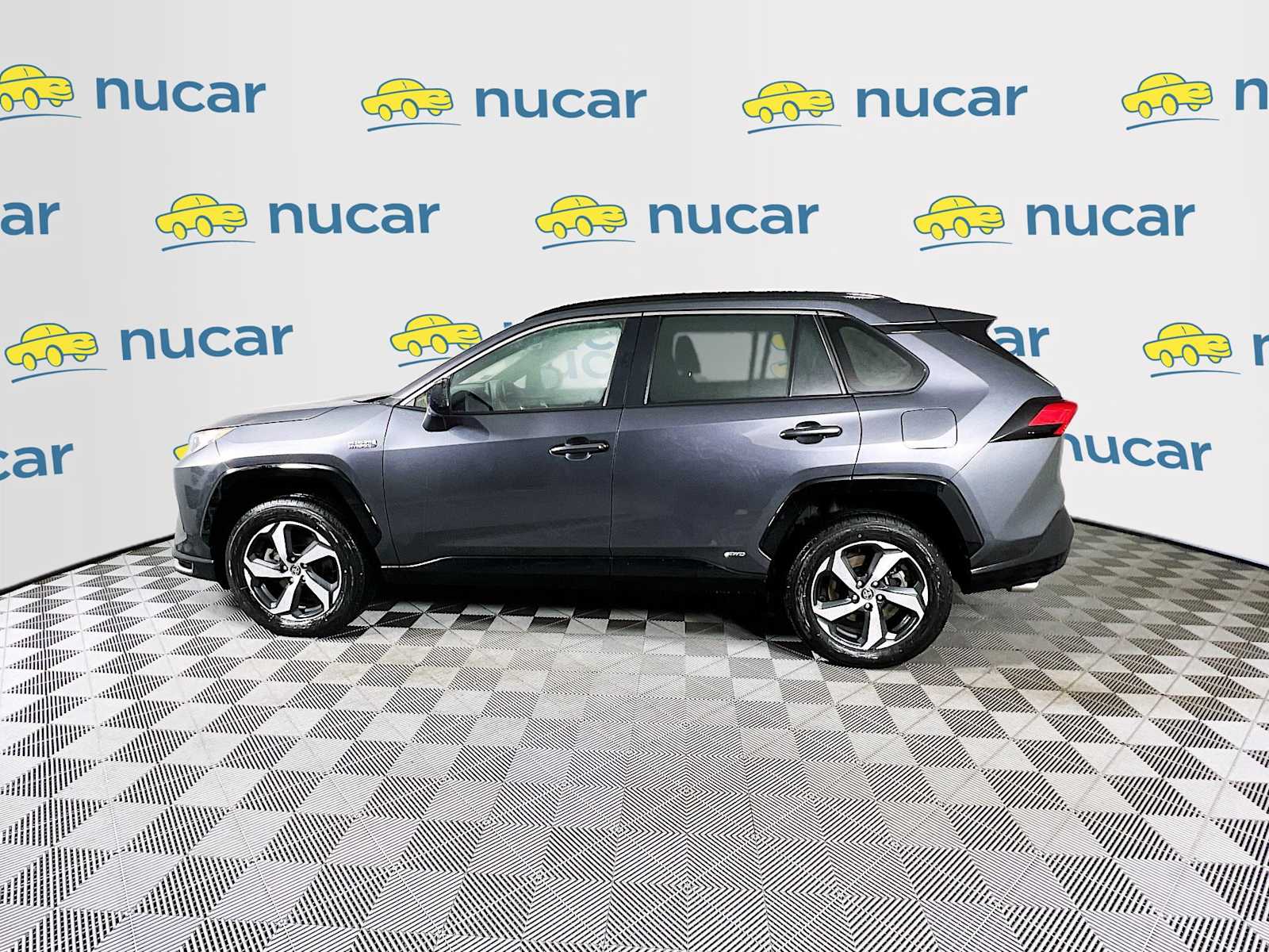 2021 Toyota RAV4 Prime SE - Photo 4