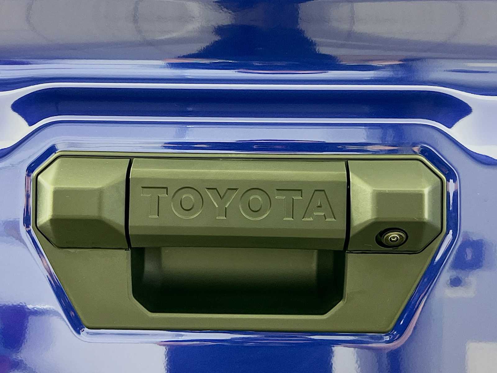 2025 Toyota Tacoma TRD Off Road - Photo 17