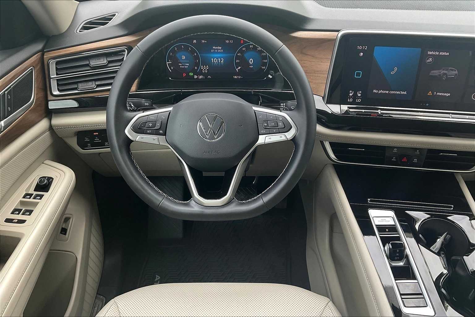 2024 Volkswagen Atlas 2.0T SE w/Technology - Photo 18