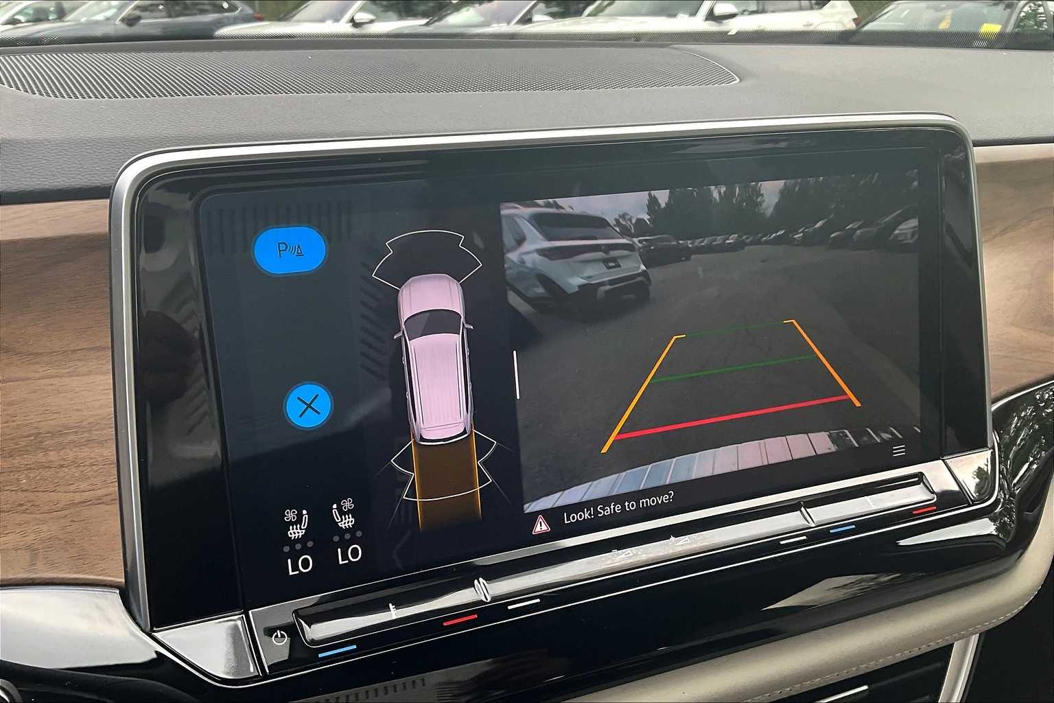 2024 Volkswagen Atlas 2.0T SE w/Technology - Photo 20