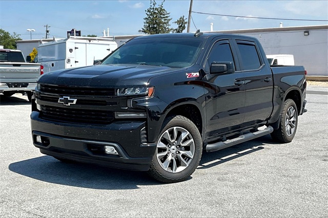 2020 Chevrolet Silverado 1500 RST - Photo 2