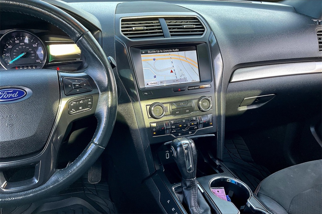 2019 Ford Explorer XLT - Photo 18