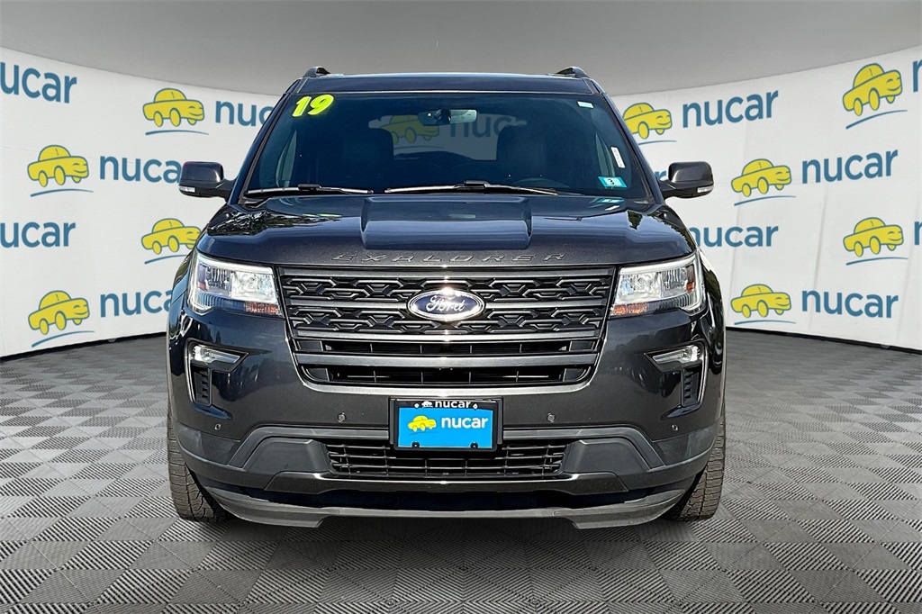 2019 Ford Explorer XLT - Photo 2