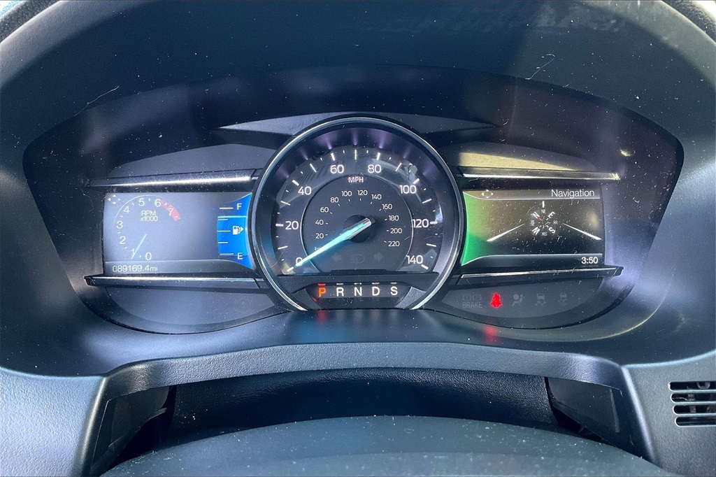 2019 Ford Explorer XLT - Photo 25