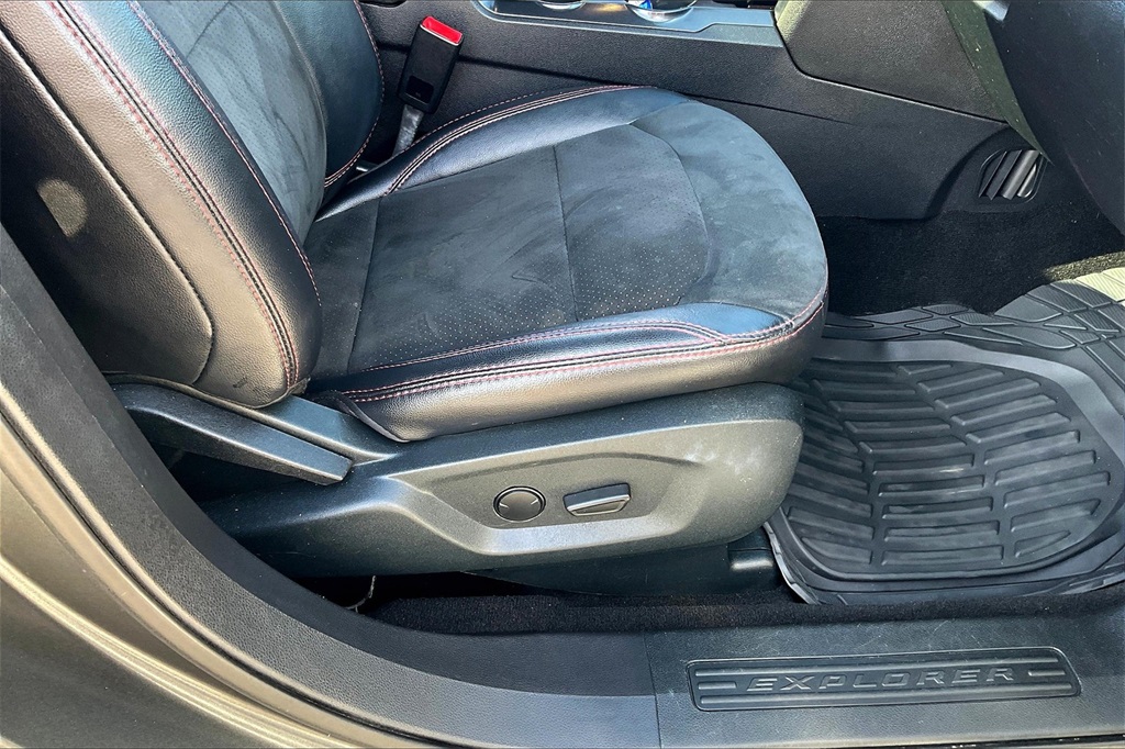 2019 Ford Explorer XLT - Photo 38