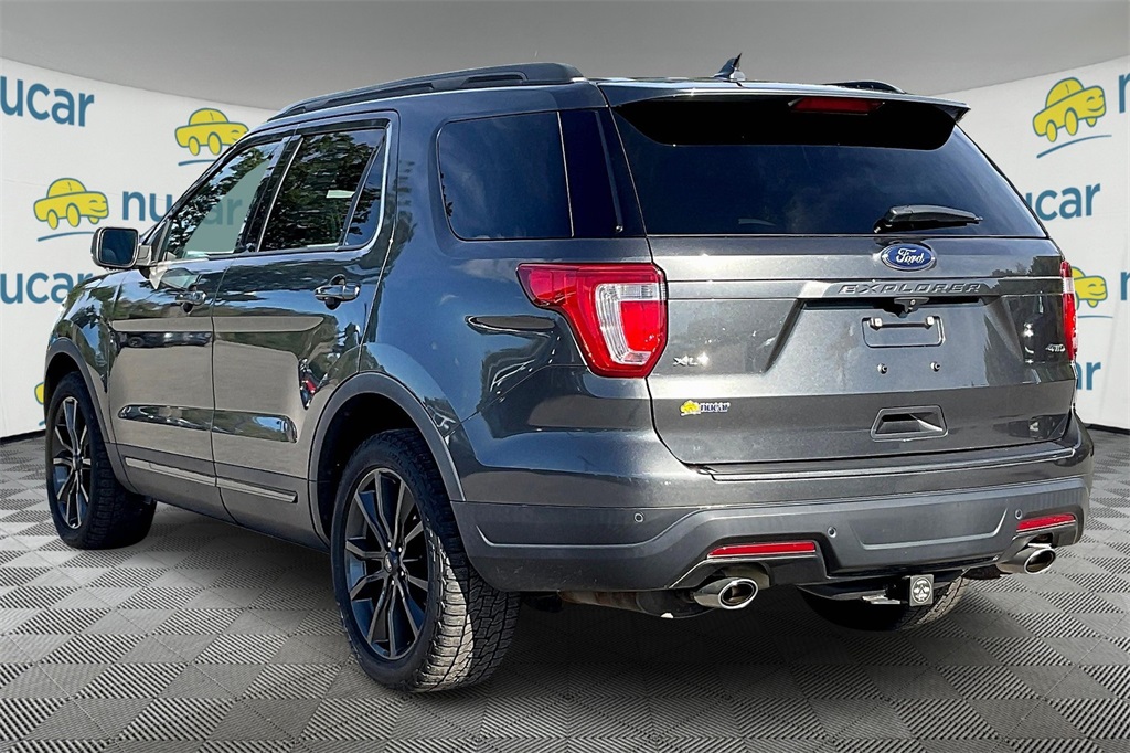 2019 Ford Explorer XLT - Photo 4