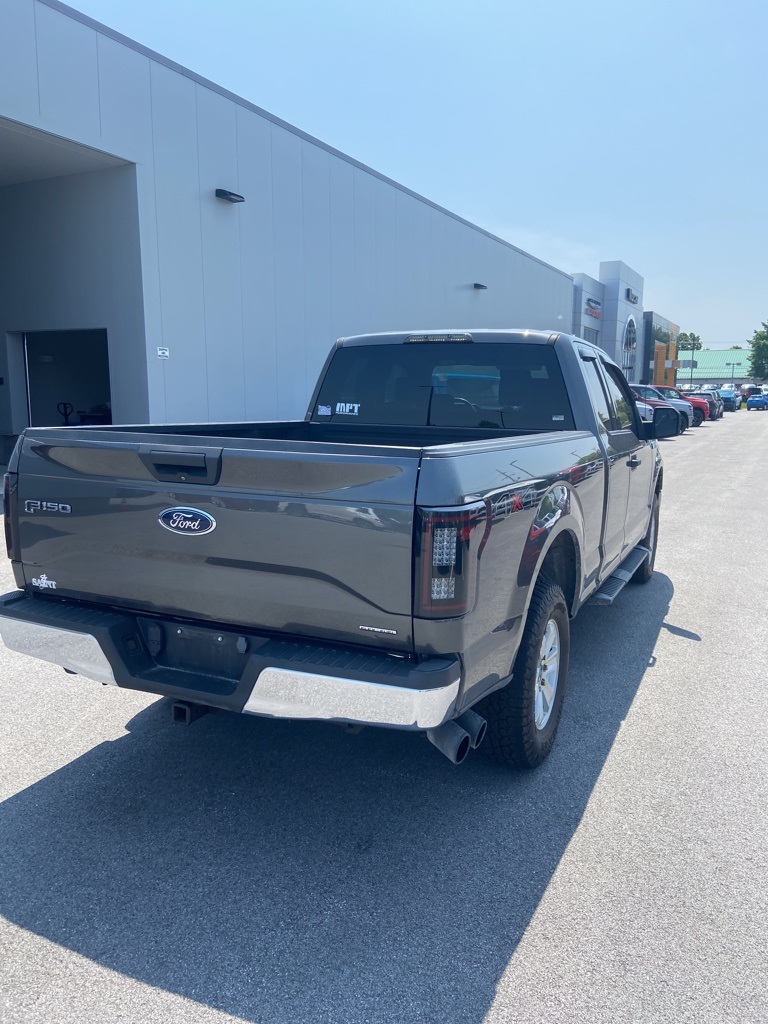 2015 Ford F-150 XLT - Photo 4