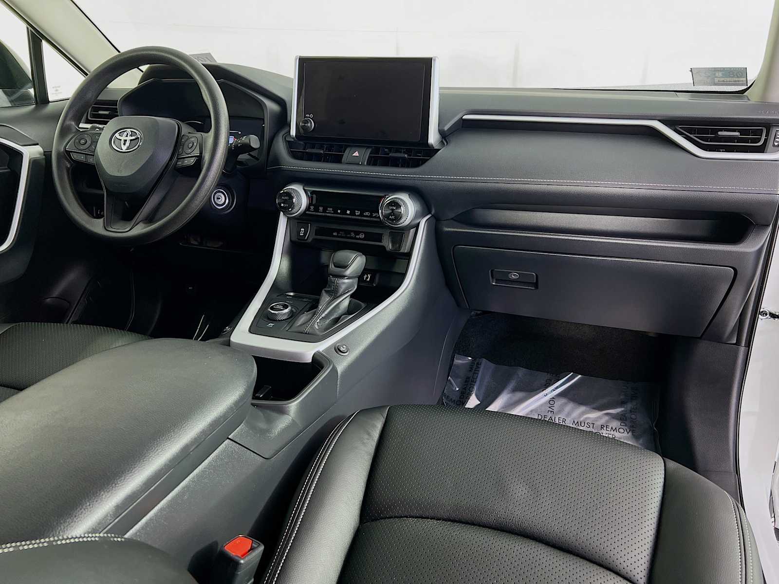 2025 Toyota RAV4 Hybrid LE - Photo 28