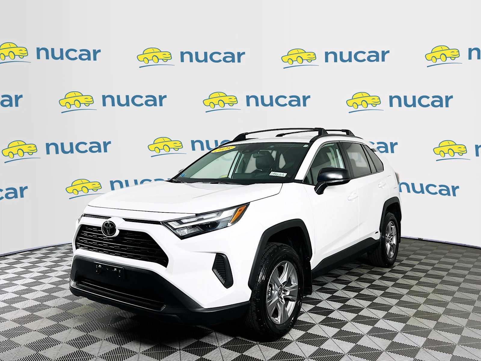 2025 Toyota RAV4 Hybrid LE - Photo 3