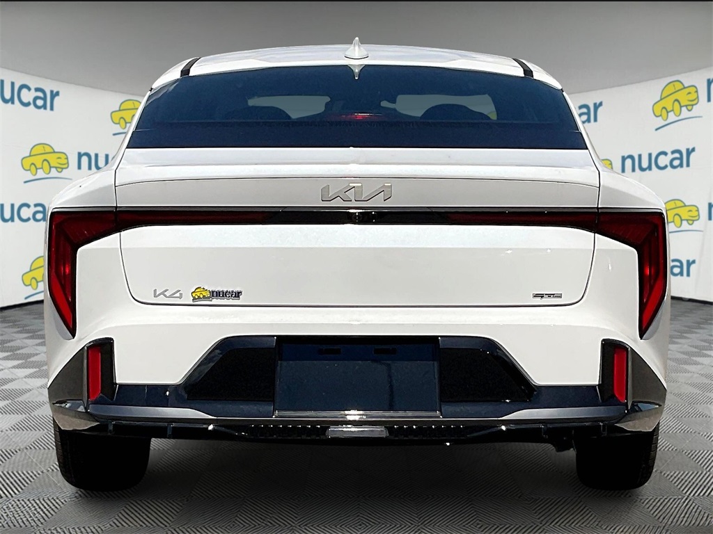 2025 Kia K4 GT-Line - Photo 6