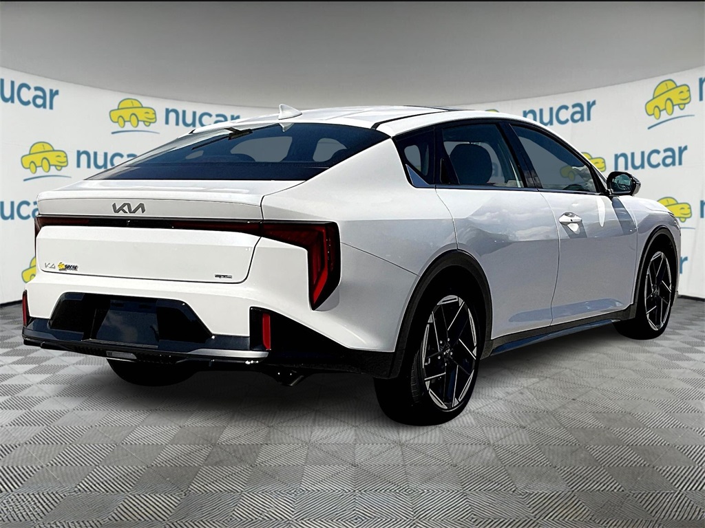 2025 Kia K4 GT-Line - Photo 7