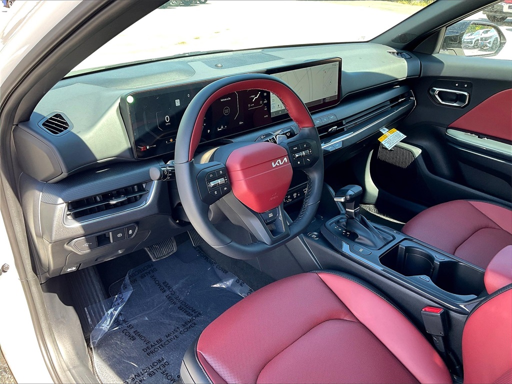 2025 Kia K4 GT-Line - Photo 9