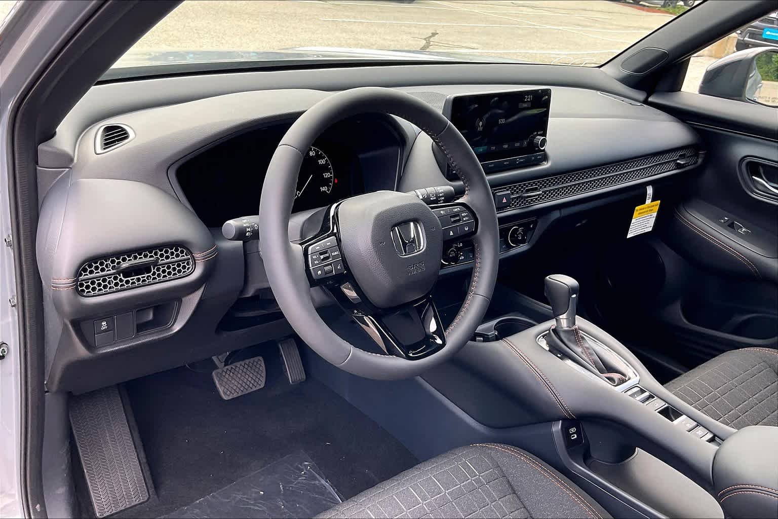 2025 Honda HR-V Sport - Photo 9