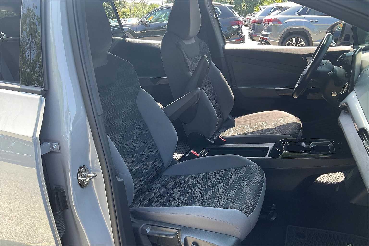 2021 Volkswagen ID.4 Pro - Photo 11