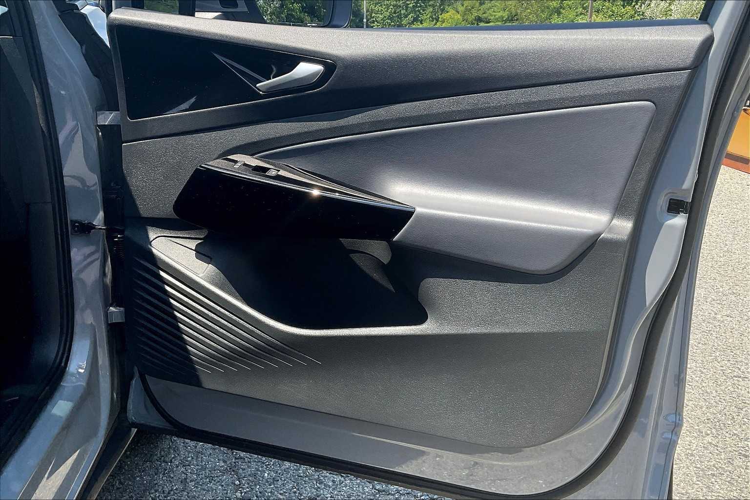 2021 Volkswagen ID.4 Pro - Photo 12