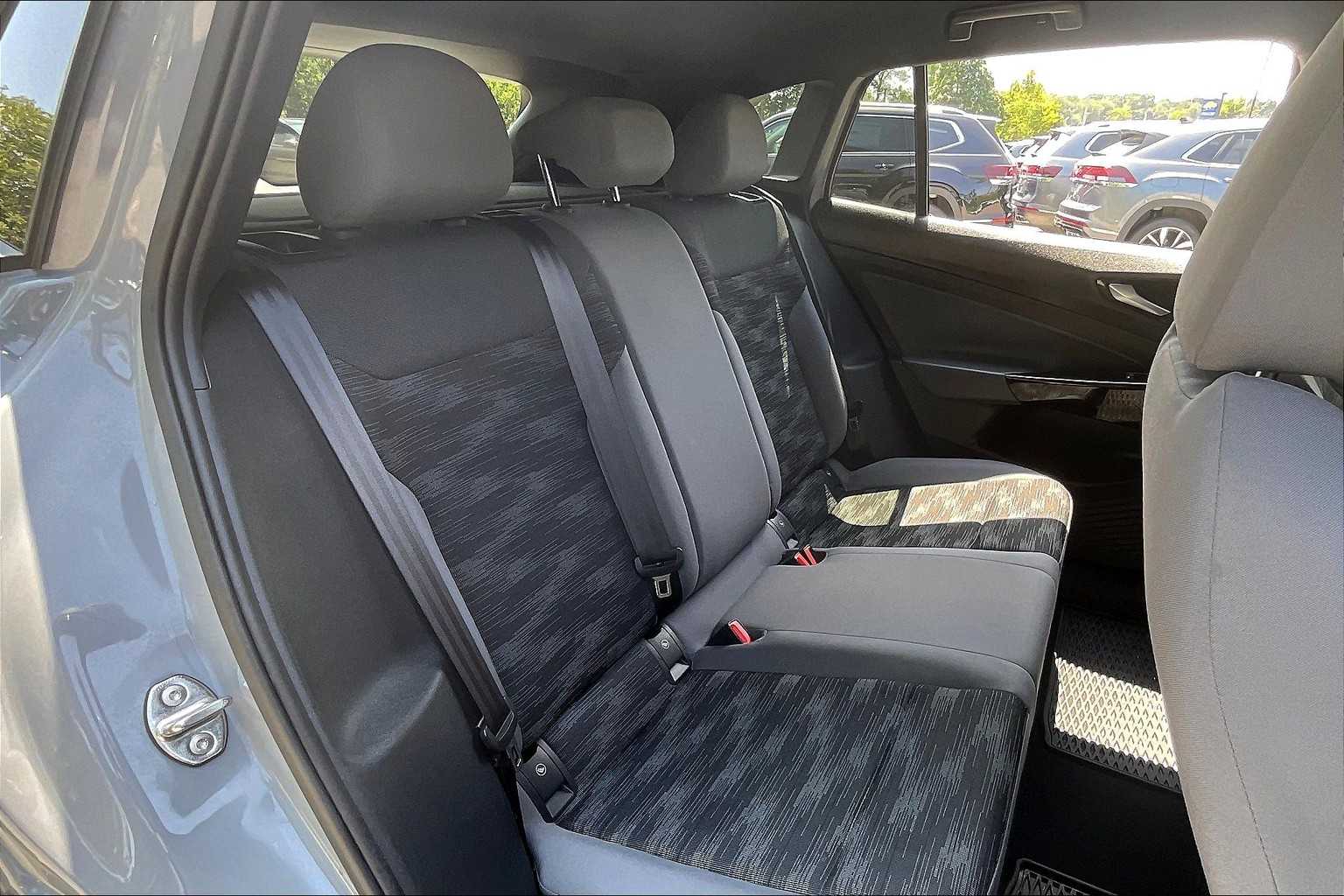 2021 Volkswagen ID.4 Pro - Photo 16