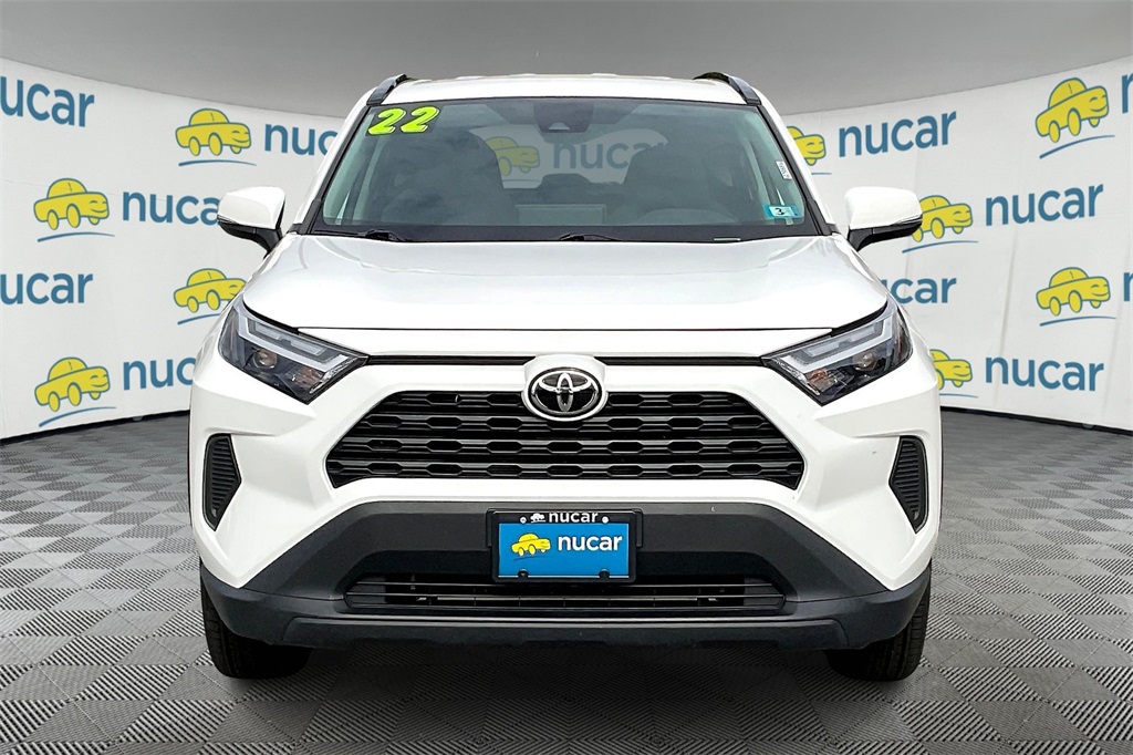 2022 Toyota RAV4 XLE - Photo 2