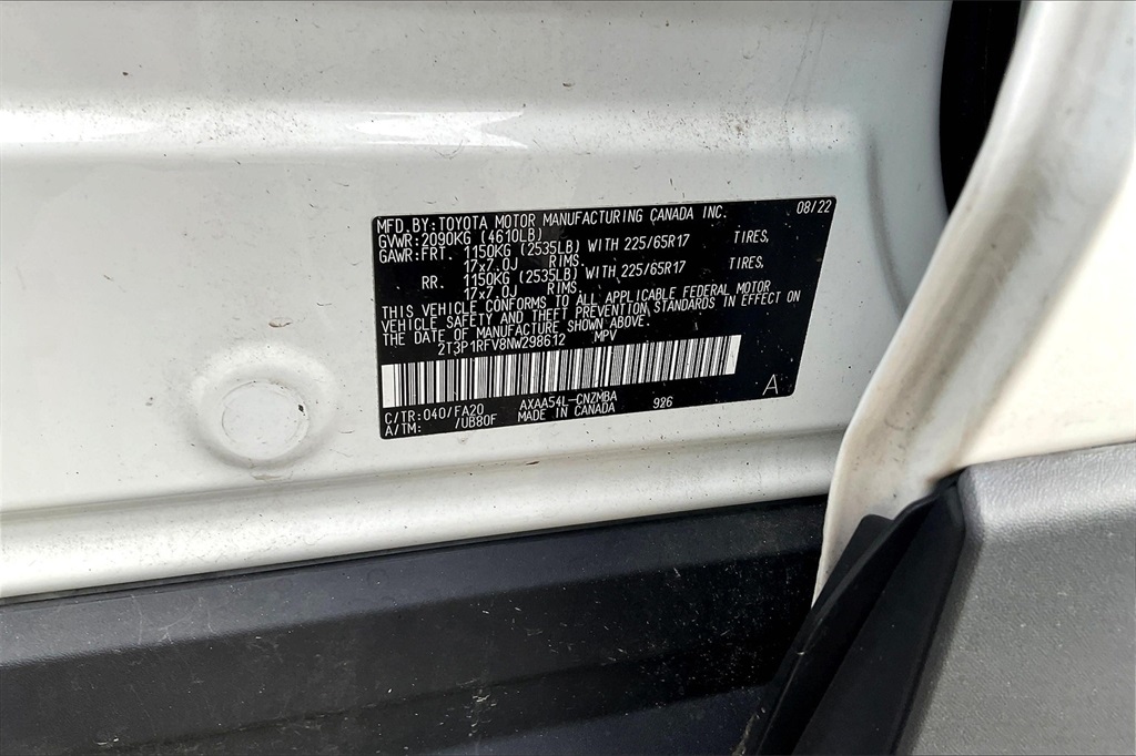 2022 Toyota RAV4 XLE - Photo 31