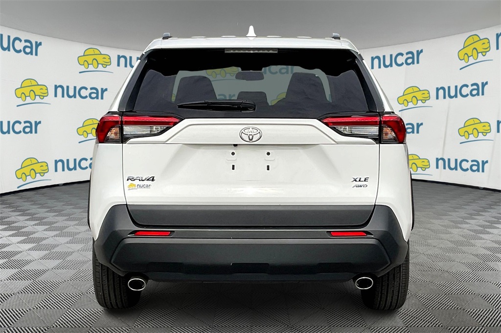 2022 Toyota RAV4 XLE - Photo 5