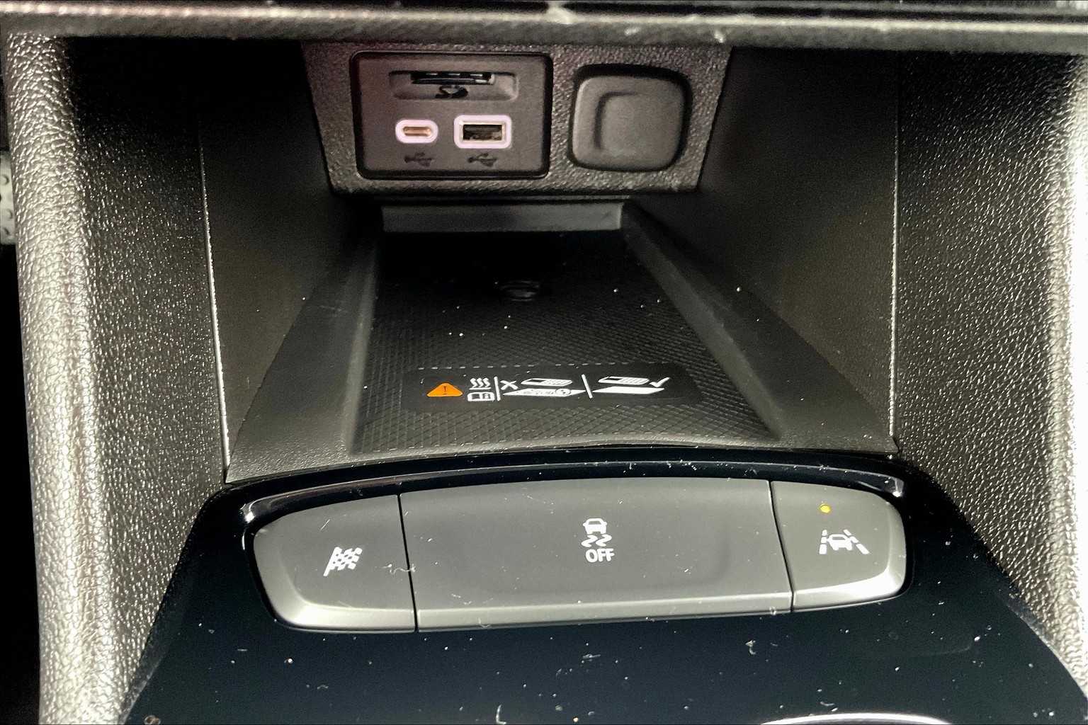2022 Chevrolet Bolt EUV LT - Photo 26
