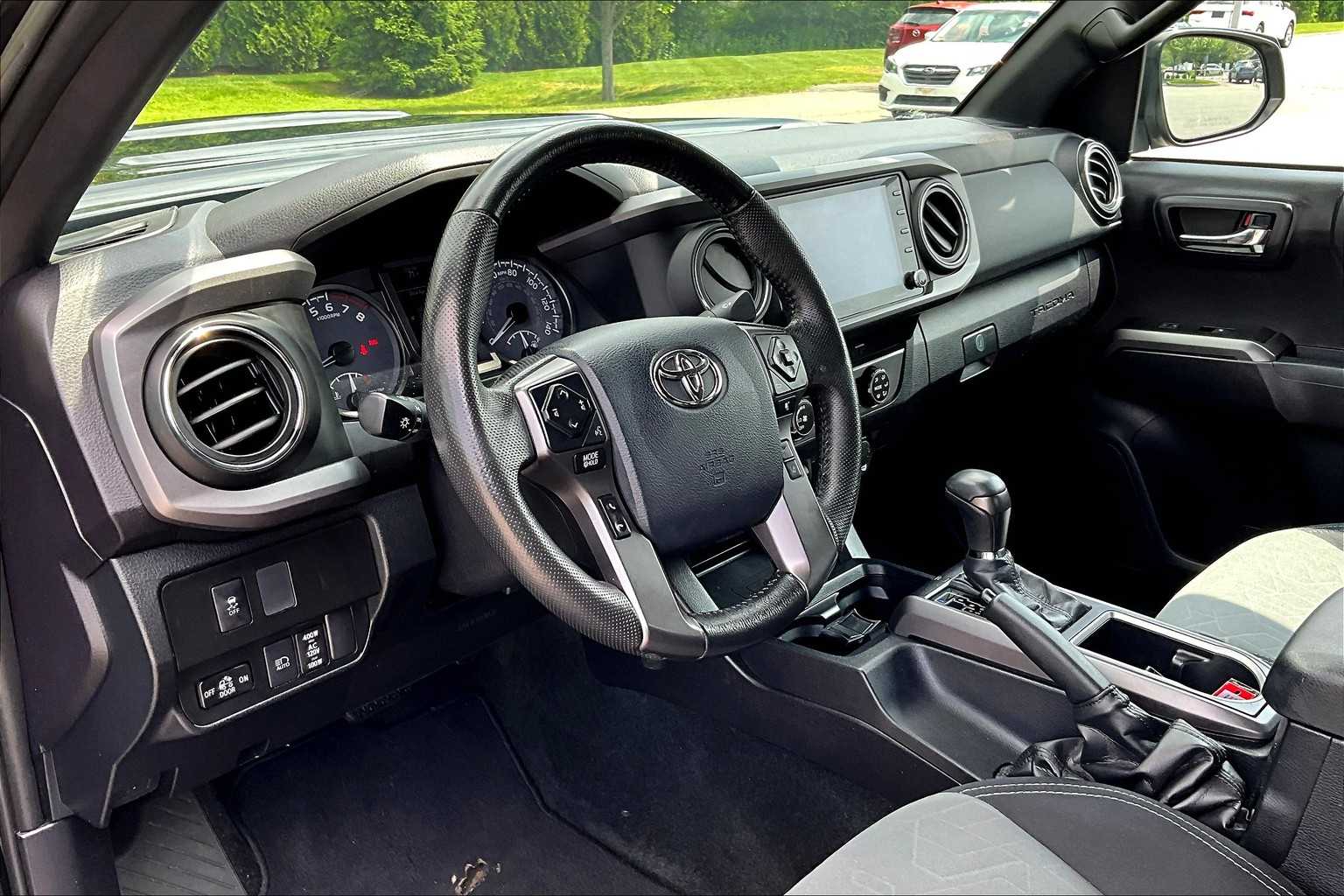 2020 Toyota Tacoma TRD Sport - Photo 8