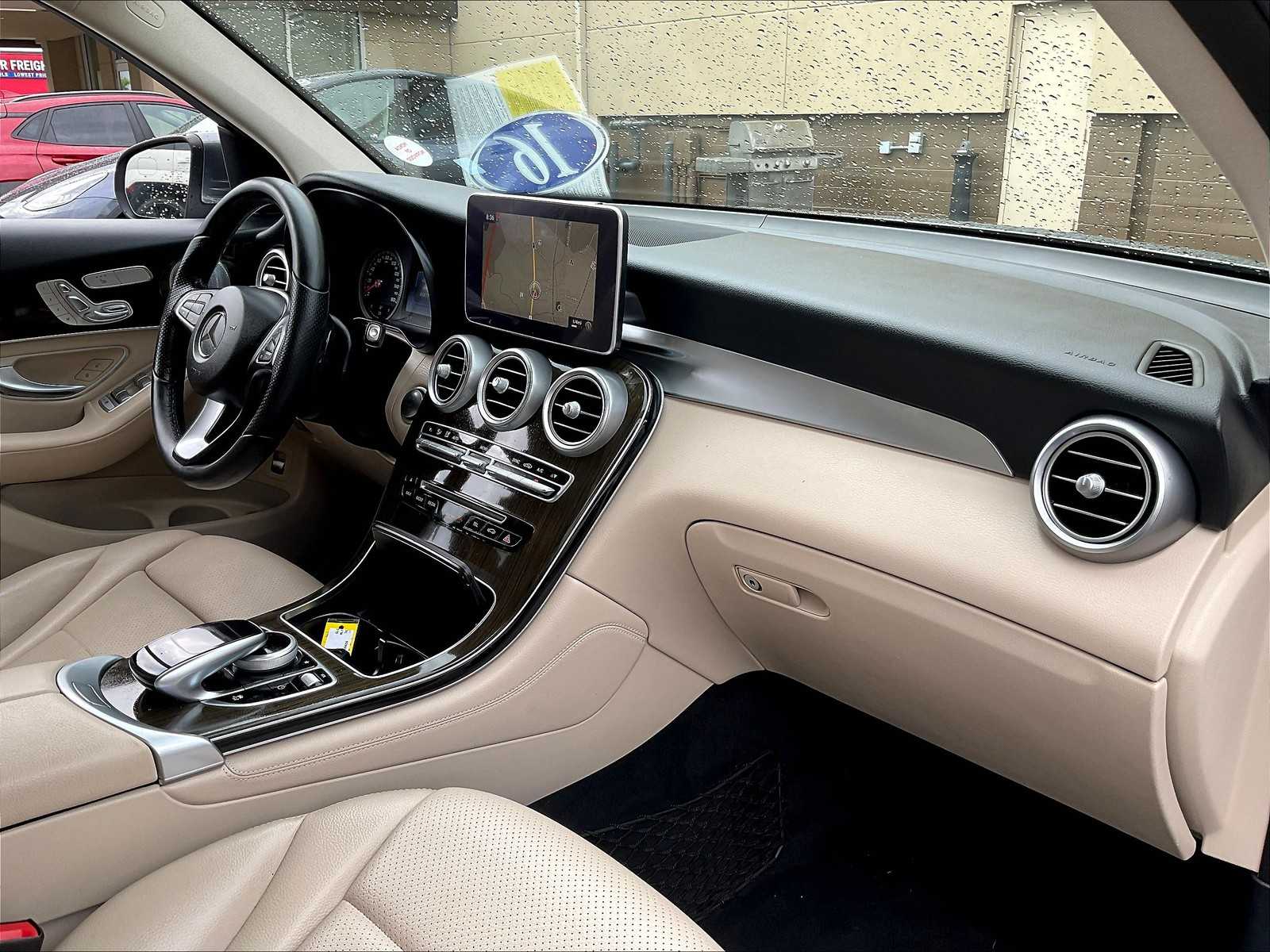 2016 Mercedes-Benz GLC GLC 300 - Photo 14