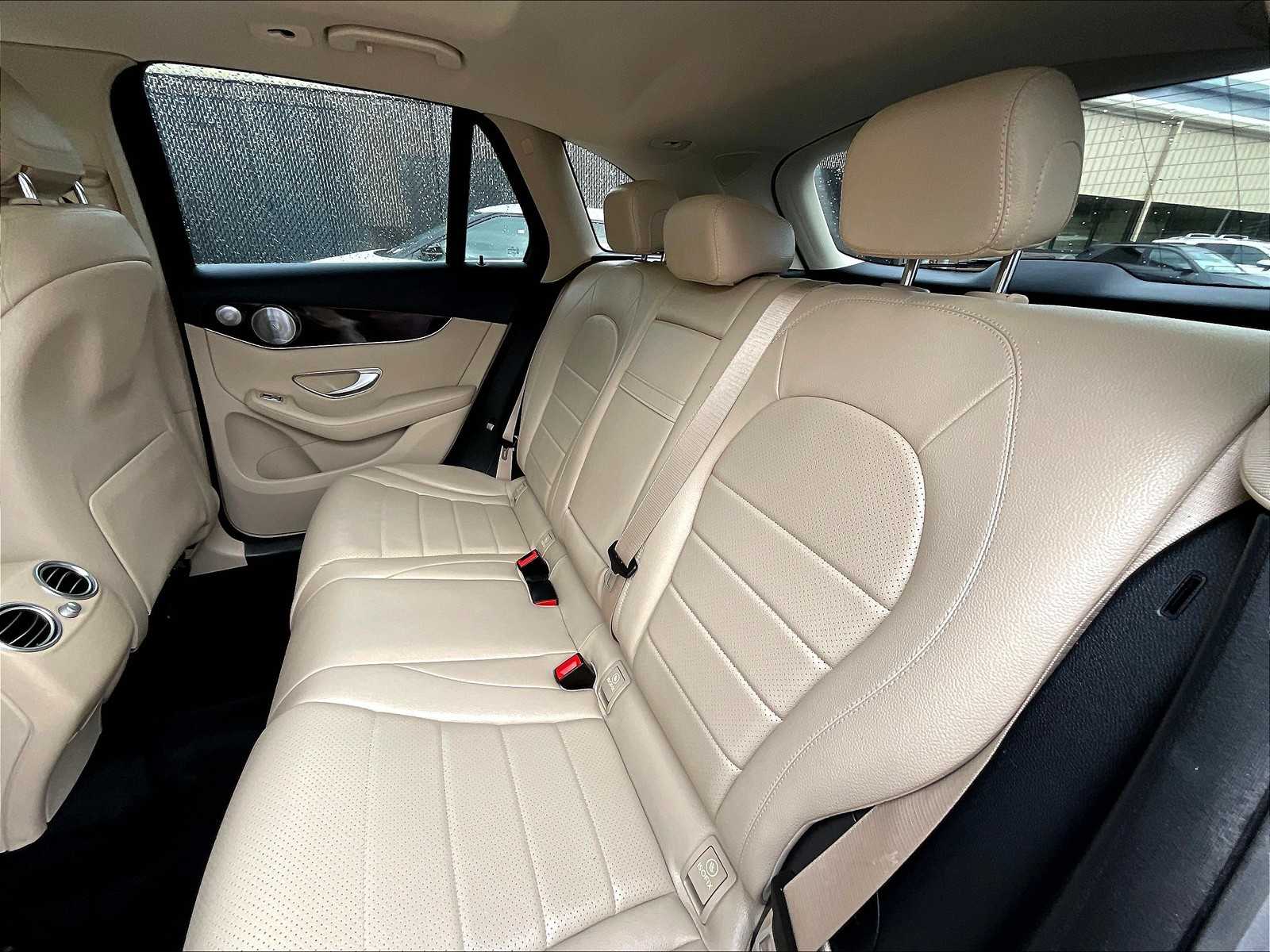 2016 Mercedes-Benz GLC GLC 300 - Photo 15