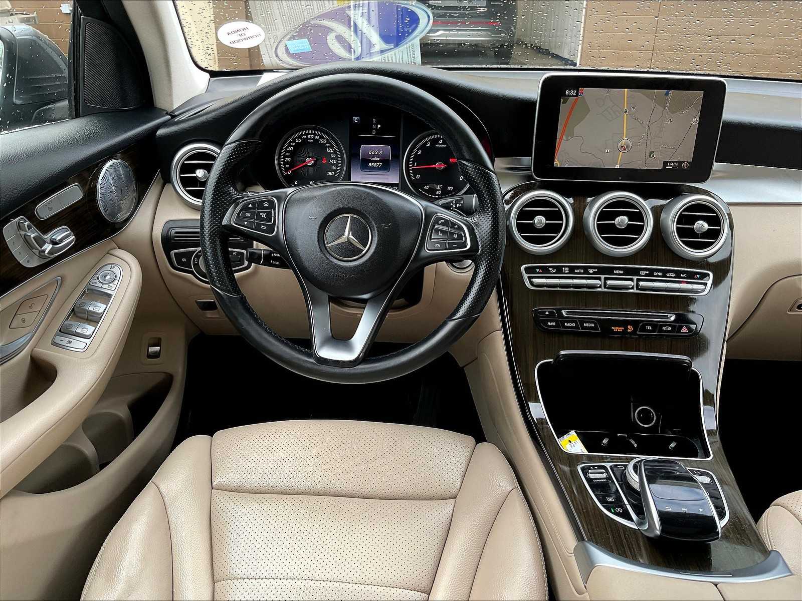 2016 Mercedes-Benz GLC GLC 300 - Photo 17