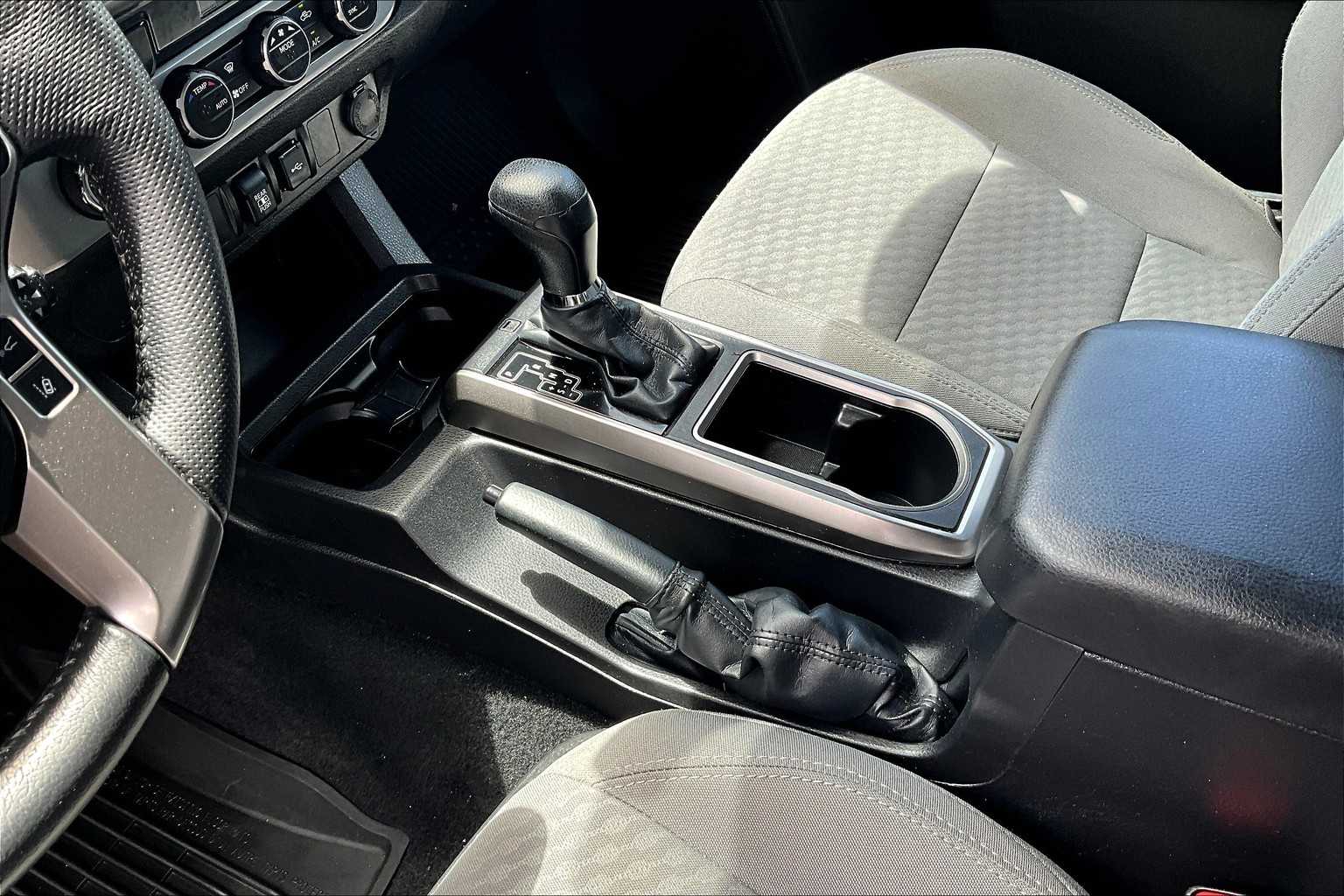 2022 Toyota Tacoma SR5 - Photo 20