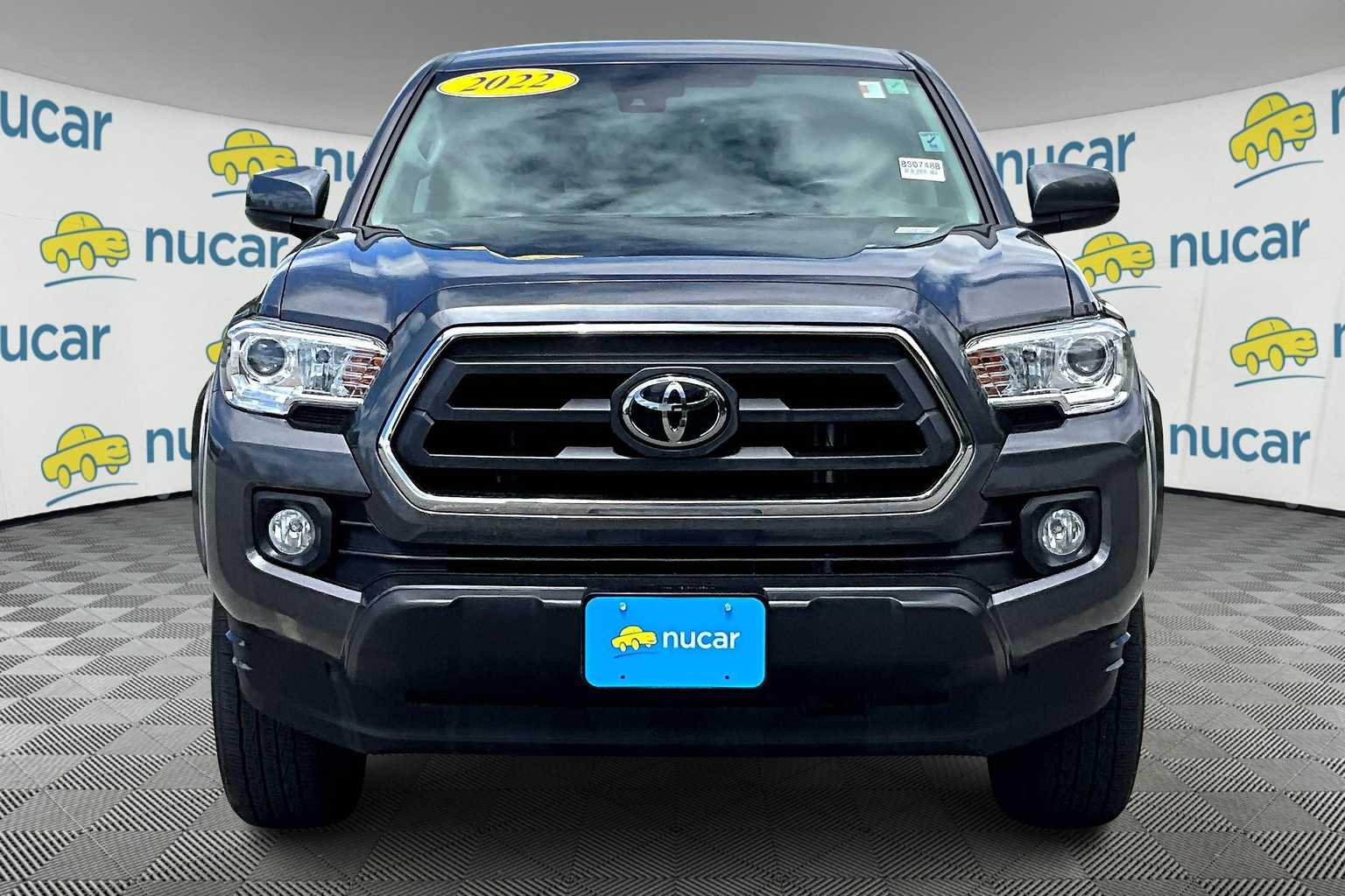 2022 Toyota Tacoma SR5 - Photo 2