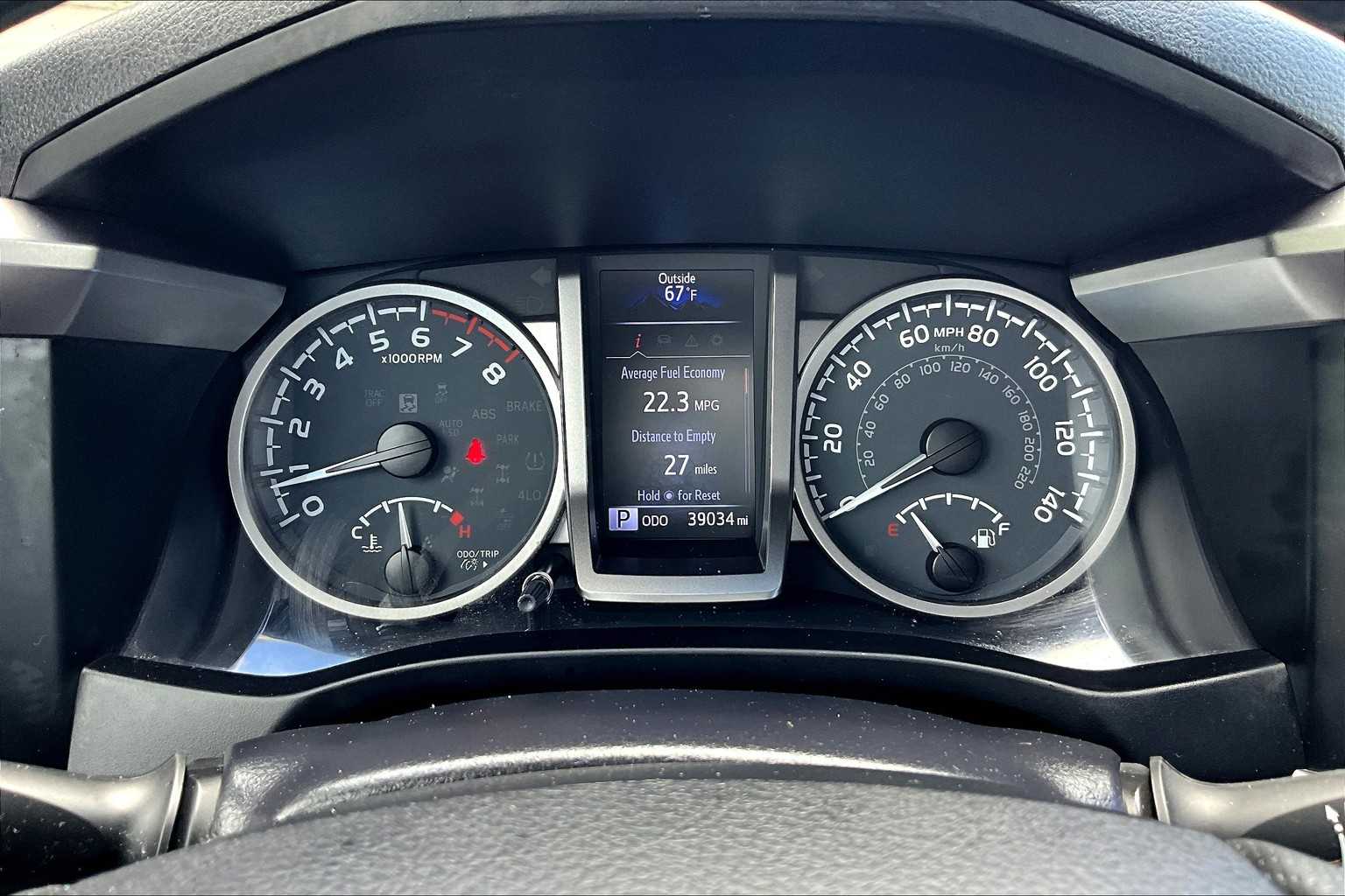 2022 Toyota Tacoma SR5 - Photo 25