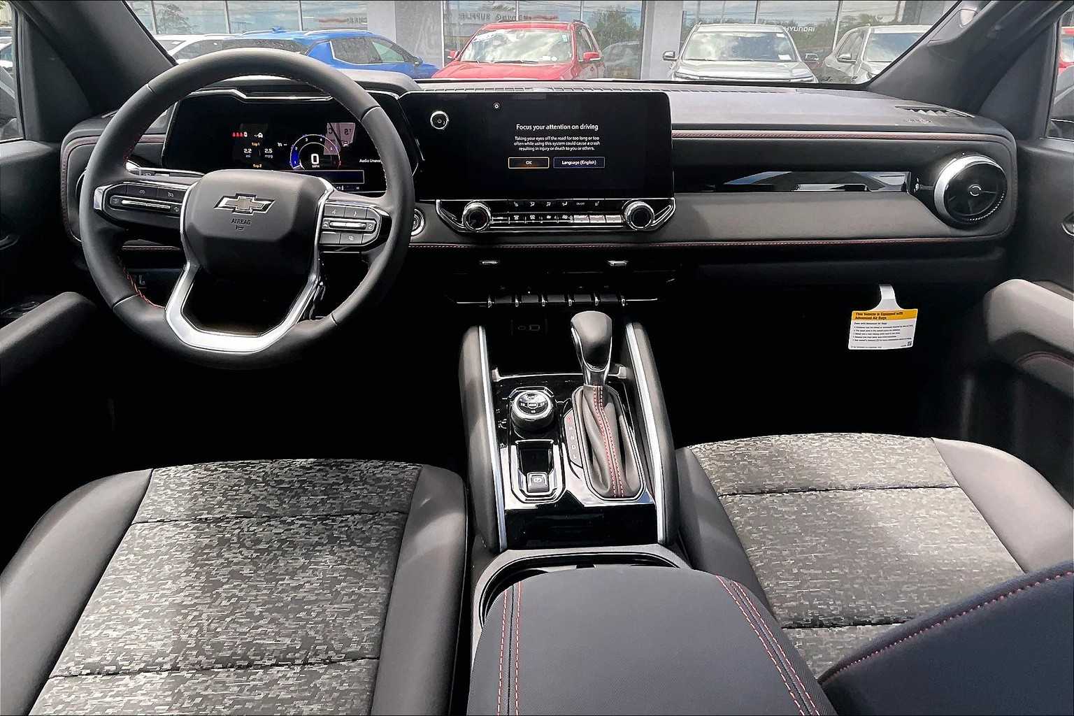 2025 Chevrolet Colorado 4WD Z71 - Photo 12